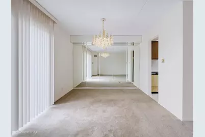 6340 Americana Drive #216, Willowbrook, IL 60527 - Photo 9