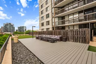 33 W Delaware Pl, Chicago, IL 60610 - Photo 13