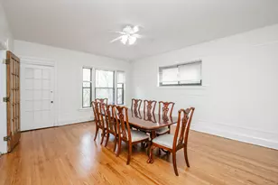 1347 E Hyde Park Blvd, Chicago, IL 60615 - Photo 9