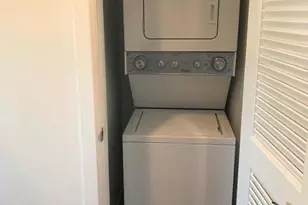 3943 W Addison St, Chicago, IL 60618 - Photo 7