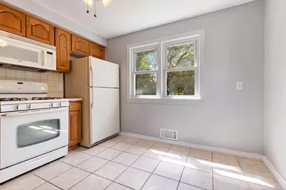 3107 Barrington Place, Rockford, IL 61107 - Photo 5