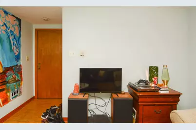 2823 W Shakespeare Avenue #2, Chicago, IL 60647 - Photo 11