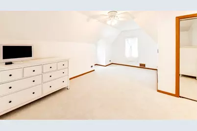 7347 N Overhill Avenue, Chicago, IL 60631 - Photo 11
