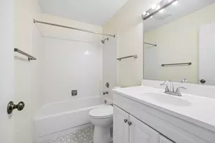 826 Thornton Ct, Schaumburg, IL 60193 - Photo 13