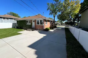 328 4th St, Downers Grove, IL 60515 - Photo 13