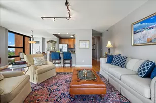1160 S Michigan Ave, Chicago, IL 60605 - Photo 9