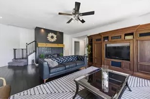324 Alexis St, Plano, IL 60545 - Photo 11