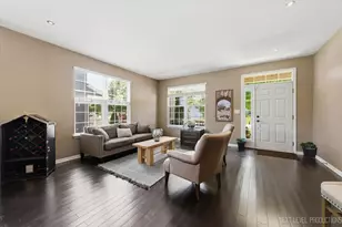 324 Alexis St, Plano, IL 60545 - Photo 3
