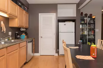 5210 N Sawyer Avenue #1, Chicago, IL 60625 - Photo 15