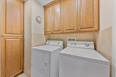 12912 W Playfield Drive, Crestwood, IL 60418 - Photo 9