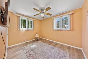 12912 W Playfield Dr, Crestwood, IL 60418 - Photo 11