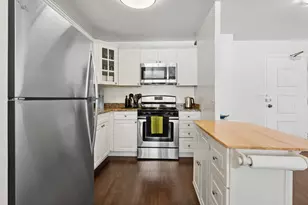 850 N Dewitt Pl, Chicago, IL 60611 - Photo 7
