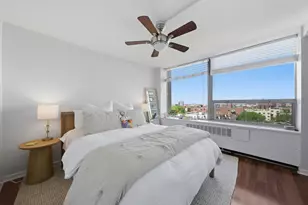 1455 N Sandburg Terrace, Chicago, IL 60610 - Photo 13