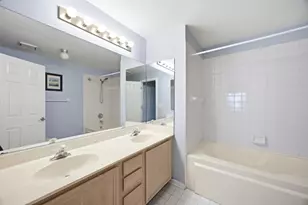 325 Stillwater Ct, Wauconda, IL 60084 - Photo 13