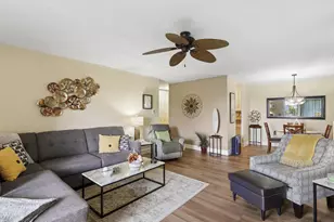 18 E Old Willow Rd, Prospect Heights, IL 60070 - Photo 5