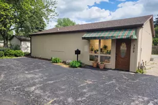 308 E South St, Plano, IL 60545 - Photo 1