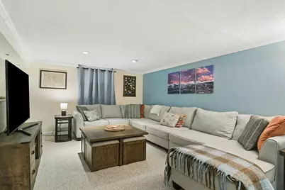 805 E Ironwood Drive, Mount Prospect, IL 60056 - Photo 13