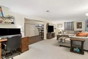 805 E Ironwood Dr, Mount Prospect, IL 60056 - Photo 15