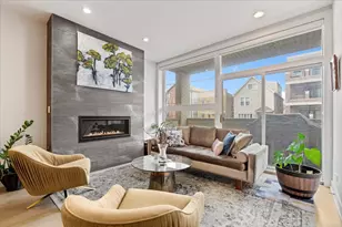 3033 N Clybourn Ave, Chicago, IL 60618 - Photo 3