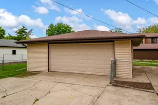 320 E Marshall St, Belvidere, IL 61008 - Photo 33