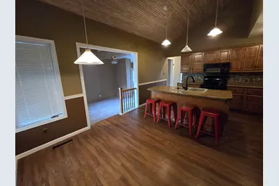 210 W Morris Street, Morrison, IL 61270 - Photo 9