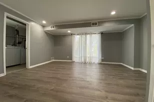 1403 N Sauk Ln, Mount Prospect, IL 60056 - Photo 3