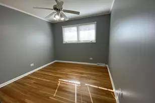 1403 N Sauk Ln, Mount Prospect, IL 60056 - Photo 11