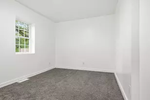 305 Parkway Ct, Gridley, IL 61744 - Photo 13