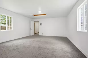 305 Parkway Ct, Gridley, IL 61744 - Photo 29
