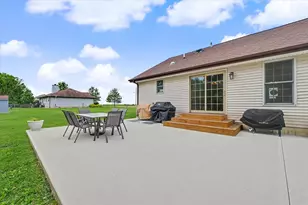 296 N 070 East Rd, Loda, IL 60948 - Photo 21