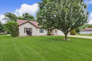 296 N 070 East Rd, Loda, IL 60948 - Photo 3