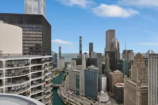 300 N State St, Chicago, IL 60654 - Photo 29