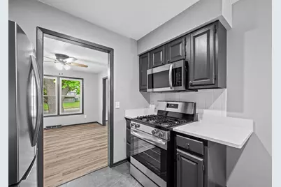 907 Colony Drive, Davenport, IA 52806 - Photo 15
