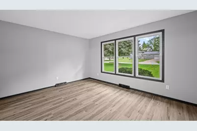 907 Colony Drive, Davenport, IA 52806 - Photo 19