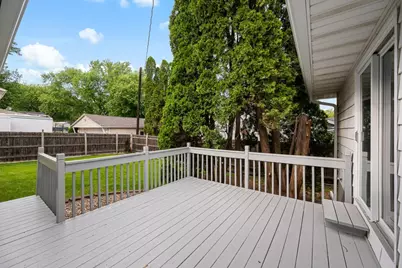 907 Colony Drive, Davenport, IA 52806 - Photo 33