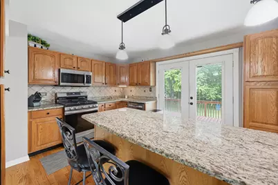 890 Norman Drive, Hoffman Estates, IL 60192 - Photo 9