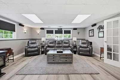 890 Norman Drive, Hoffman Estates, IL 60192 - Photo 35