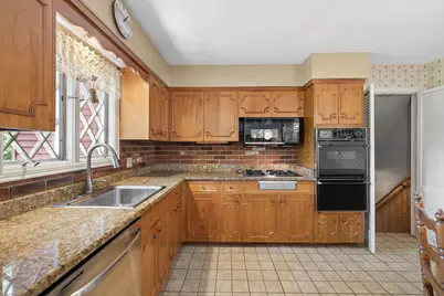 23W081 Red Oak Drive, Glen Ellyn, IL 60137 - Photo 3