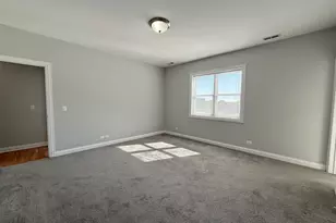 5558 W Edmunds St, Chicago, IL 60630 - Photo 9
