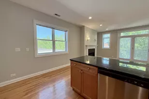5558 W Edmunds St, Chicago, IL 60630 - Photo 7