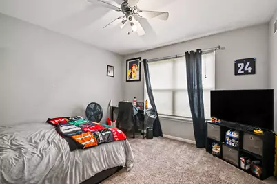 2070 Holt Lane, South Elgin, IL 60177 - Photo 21