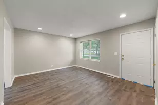 144 Garden Dr, Bolingbrook, IL 60440 - Photo 5