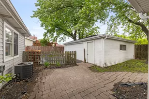 144 Garden Dr, Bolingbrook, IL 60440 - Photo 19