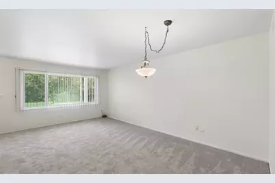 34306 N Birch Lane #16C, Gurnee, IL 60031 - Photo 7