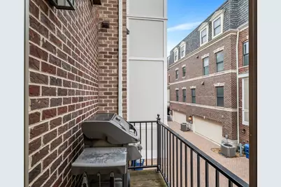 110 S Washington Street, Wheaton, IL 60187 - Photo 41
