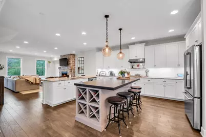 110 S Washington Street, Wheaton, IL 60187 - Photo 21