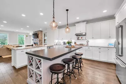 110 S Washington Street, Wheaton, IL 60187 - Photo 19