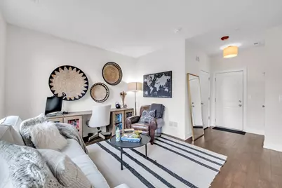 110 S Washington Street, Wheaton, IL 60187 - Photo 5