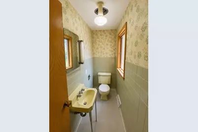 1334 Oakland Drive, Sycamore, IL 60178 - Photo 13