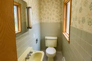1334 Oakland Dr, Sycamore, IL 60178 - Photo 13